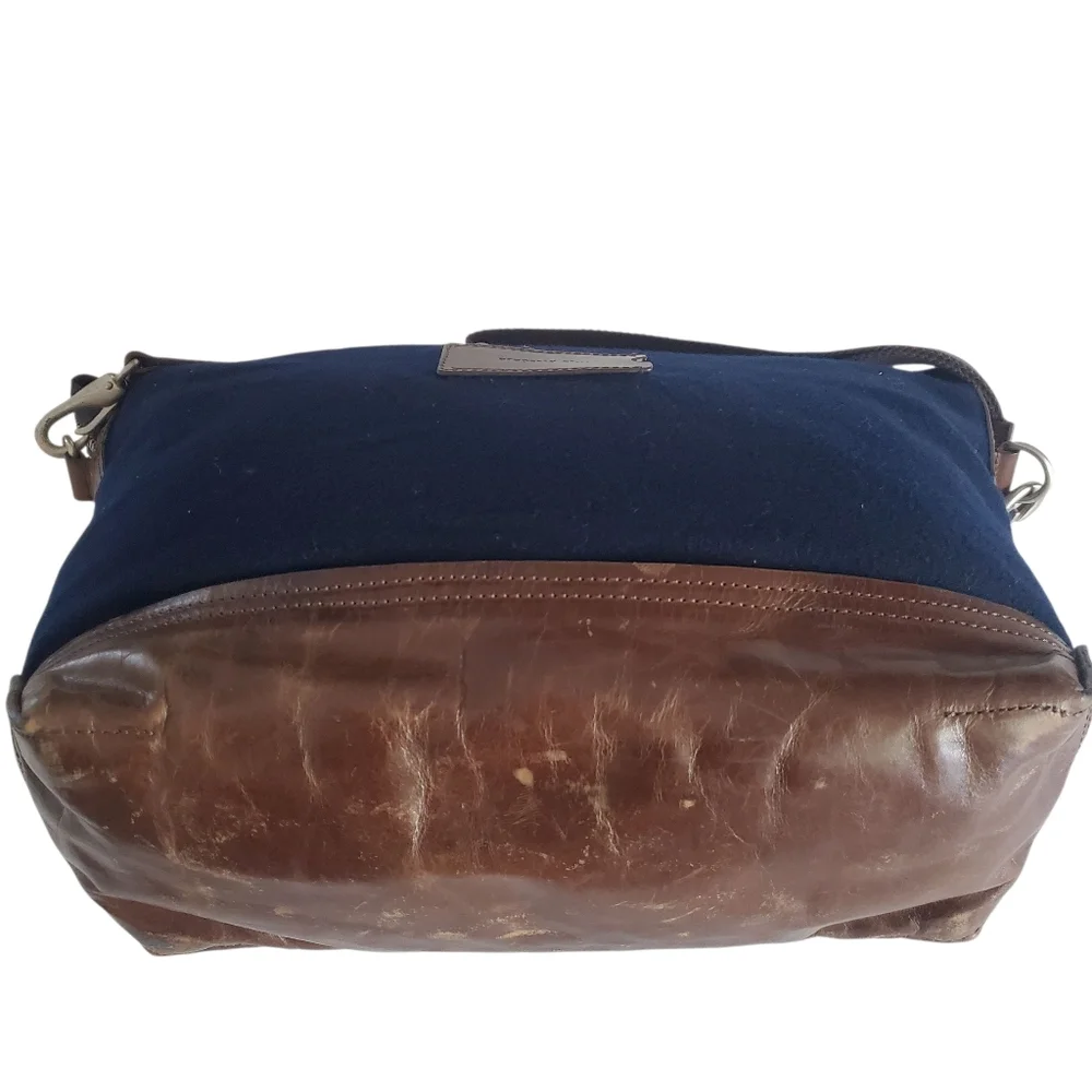 PROPERTY OF... Vintage‎ Navy Blue Wool Blend / Cognac Leather Men's Day Bag